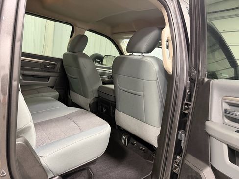 Used 2018 RAM 3500 Big Horn image 30