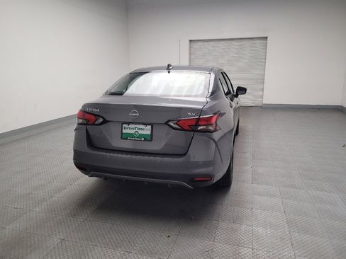 Used 2023 Nissan Versa SV image 7