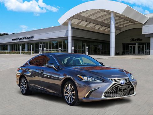 Used 2020 Lexus ES 300h w/ Premium Package image 2