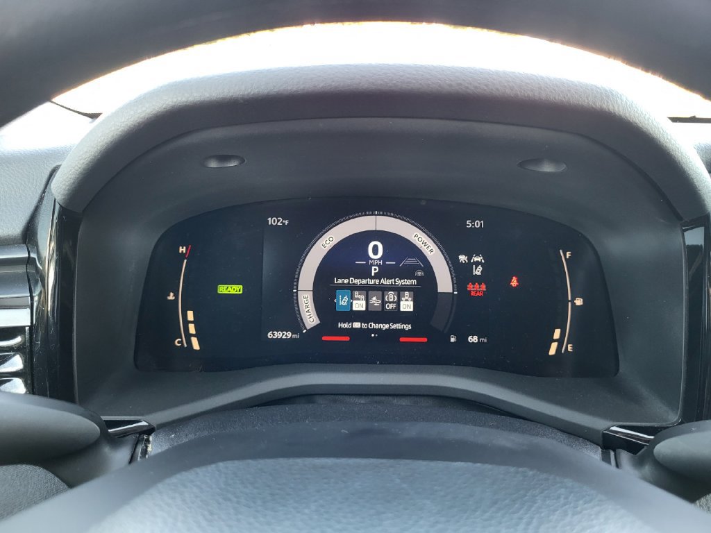 Used 2025 Toyota Camry LE FWD image 17