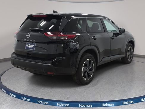 Used 2025 Nissan Rogue SV AWD/4WD image 6