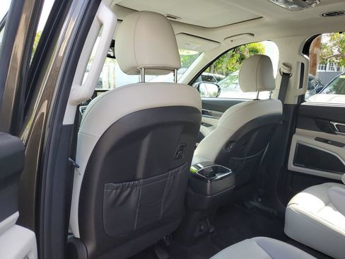 Used 2021 Kia Telluride SX w/ Nightfall Edition Package AWD/4WD image 15