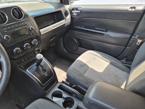 Used 2014 Jeep Compass Sport w/ Power Value Group FWD image 10