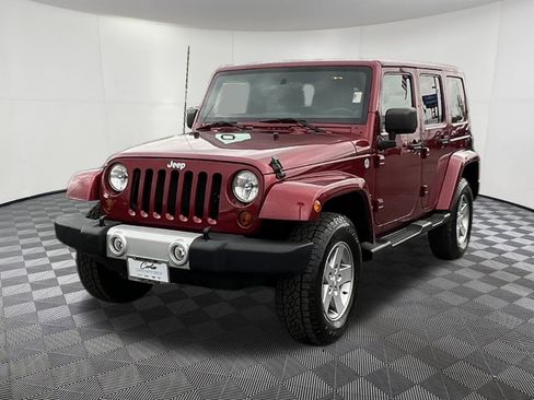 Used 2012 Jeep Wrangler Unlimited Sahara w/ Connectivity Group image 3