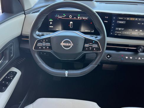 Used 2023 Nissan Ariya EVOLVE+ image 14