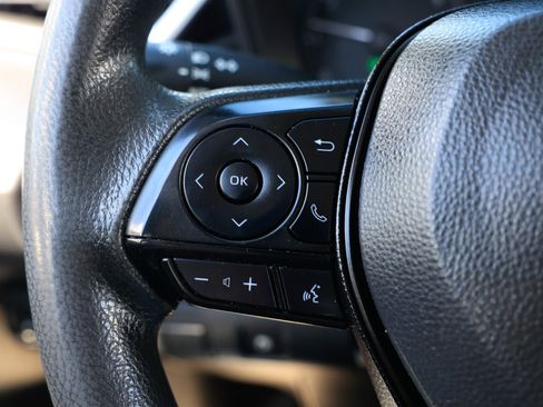 Used 2023 Toyota Corolla LE image 30