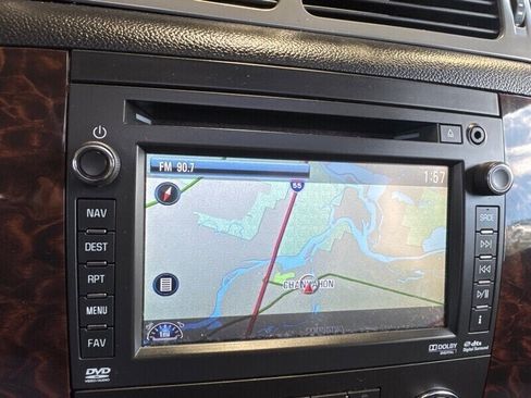 Used 2014 GMC Yukon XL Denali image 23