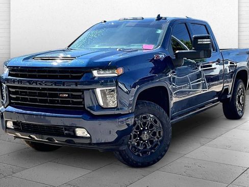 Used 2022 Chevrolet Silverado 2500 LTZ w/ LTZ Plus Package AWD/4WD image 3