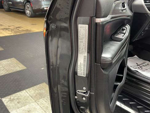 Used 2021 Jeep Grand Cherokee L Limited AWD/4WD image 27