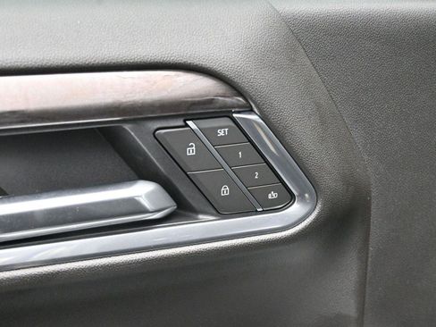 Used 2025 Chevrolet Silverado 3500 LTZ w/ LTZ Plus Package image 10