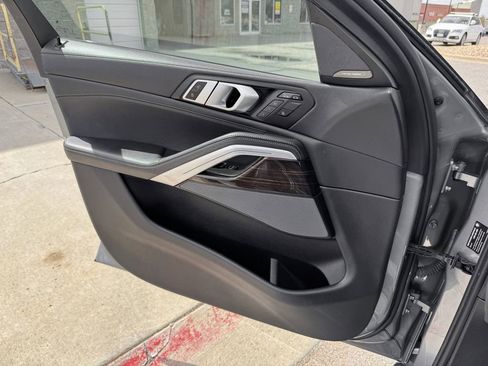 Used 2024 BMW X6 xDrive40i w/ Premium Package AWD/4WD image 13