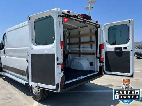 Used 2025 RAM ProMaster 2500 w/ U-Haul Equipment Group FWD image 30