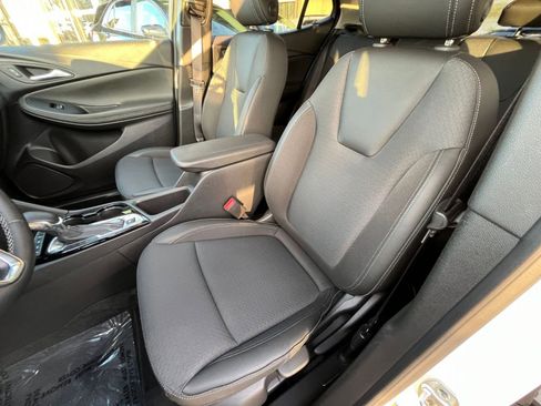 Used 2025 Buick Encore GX Preferred image 36