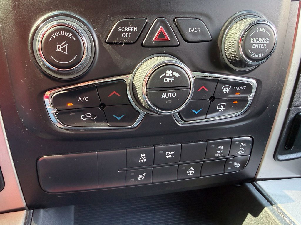 Used 2017 RAM 1500 Big Horn AWD/4WD image 40