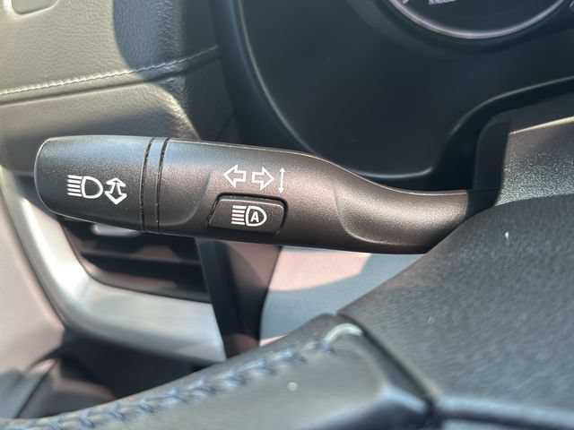 Used 2022 GMC Terrain SLT AWD/4WD image 22