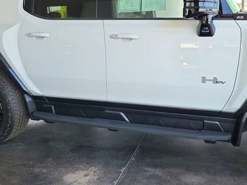 Used 2026 GMC Hummer EV SUV image 25
