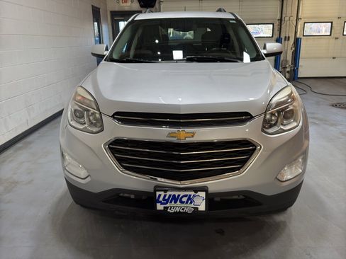 Used 2017 Chevrolet Equinox LT w/ Convenience Package image 8