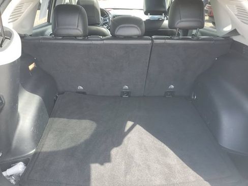 Used 2018 Jeep Compass Limited w/ Navigation Group AWD/4WD image 7