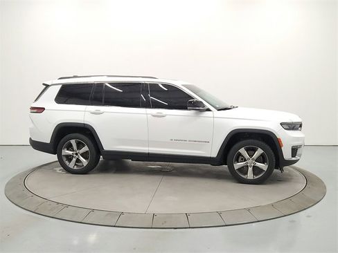 Used 2021 Jeep Grand Cherokee L Limited image 9