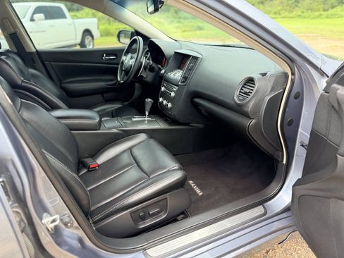 Used 2012 Nissan Maxima 3.5 SV w/ Sport Pkg FWD image 16