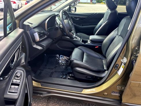 Used 2020 Subaru Outback Limited image 9