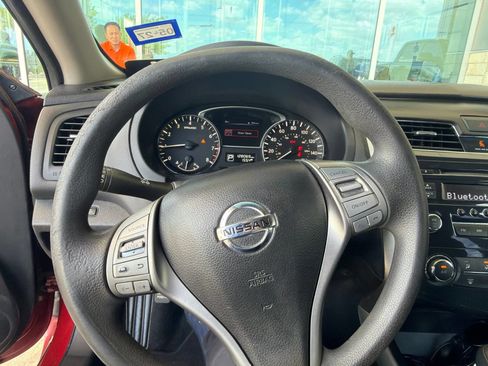 Used 2015 Nissan Altima 2.5 S w/ Power Driver Seat Package FWD image 6