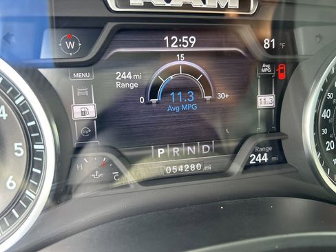 Used 2024 RAM 1500 Laramie RWD image 43