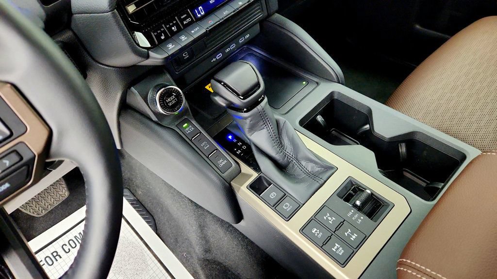 Used 2026 Toyota Land Cruiser w/ Premium Package AWD/4WD image 17
