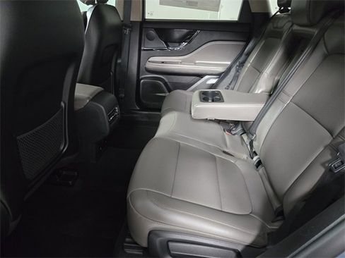 New 2026 Lincoln Corsair Premiere image 14