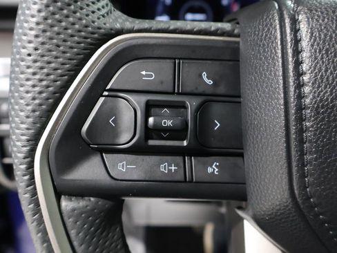 Used 2024 Toyota Tacoma TRD Off-Road image 36