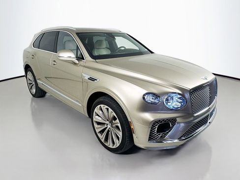 Used 2023 Bentley Bentayga image 1
