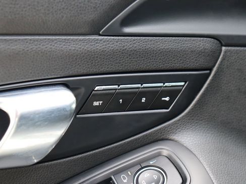 Used 2019 Porsche 718 Cayman image 32