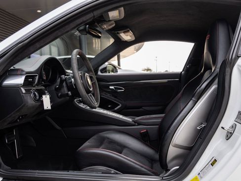 Certified 2018 Porsche 911 GT3 image 29