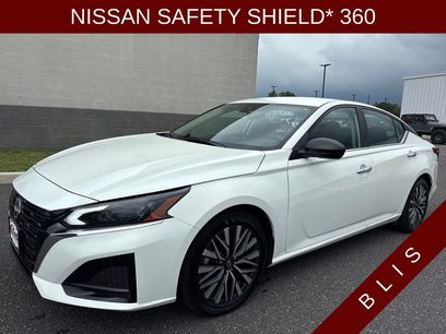 Used 2025 Nissan Altima 2.5 SV