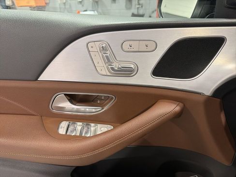 Used 2024 Mercedes-Benz GLE 450e 4MATIC image 12