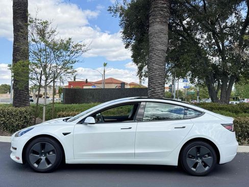 Used 2023 Tesla Model 3 Standard Range image 17