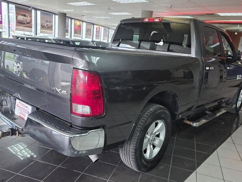 Used 2017 RAM 1500 Classic SLT AWD/4WD image 6