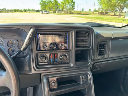 Used 2007 Chevrolet Silverado 1500 W/T image 16