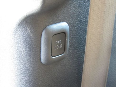 Used 2023 Toyota Sienna XLE w/ XLE Plus Package AWD/4WD image 39
