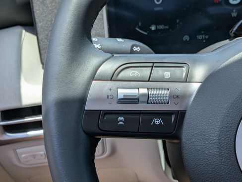 Used 2025 Hyundai Tucson SEL FWD image 26