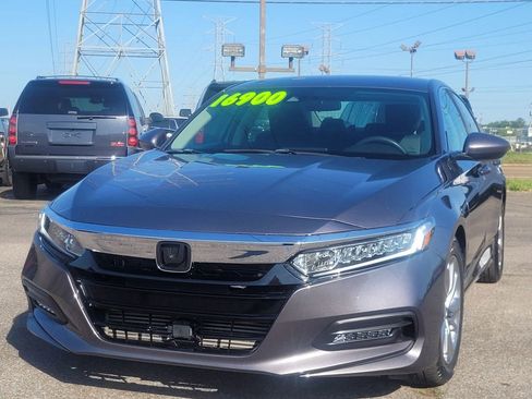 Used 2018 Honda Accord LX image 11