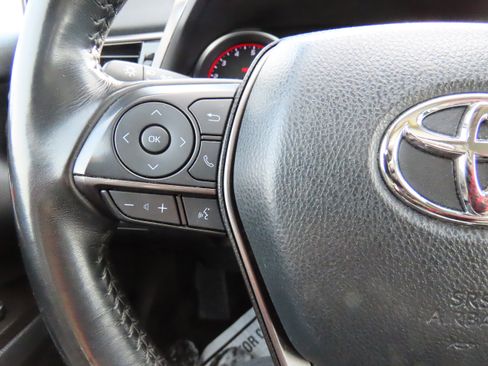 Used 2024 Toyota Camry XSE image 30