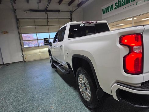 Used 2021 Chevrolet Silverado 3500 High Country w/ Z71 Off-Road Package AWD/4WD image 11