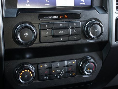 Used 2022 Ford F250 XLT w/ XLT Premium Package image 27