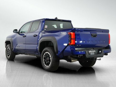 Used 2024 Toyota Tacoma TRD Off-Road image 5