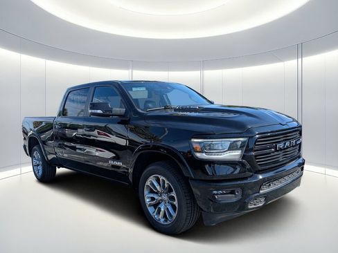 Used 2022 RAM 1500 Laramie AWD/4WD image 1