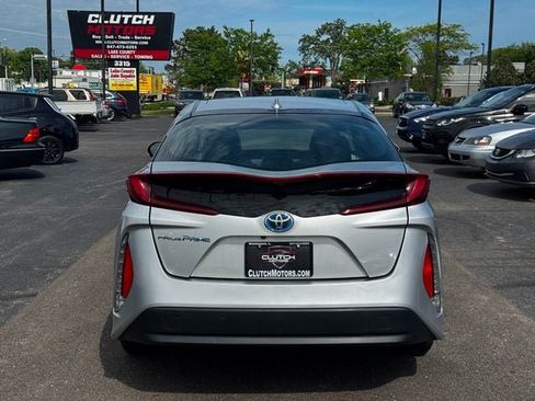 Used 2017 Toyota Prius Prime Plus FWD image 6