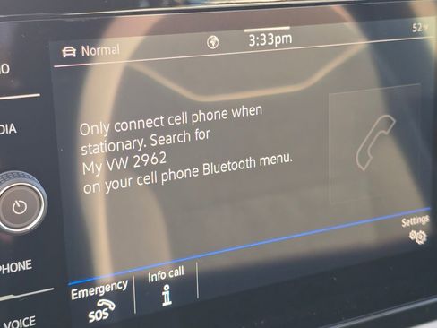 New 2026 Volkswagen Taos SE AWD/4WD image 5