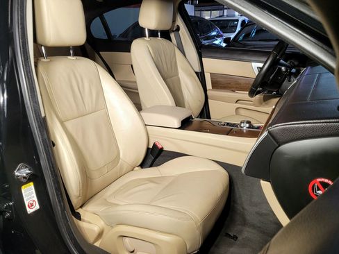 Used 2013 Jaguar XF 3.0 image 20