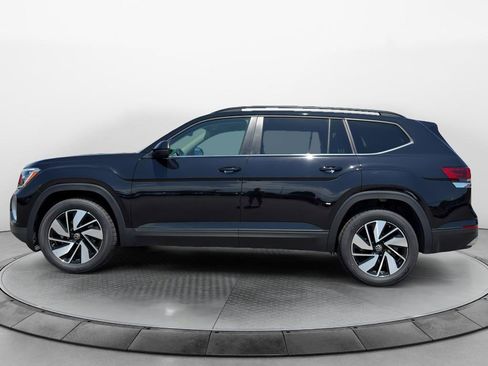 Used 2026 Volkswagen Atlas SE AWD/4WD image 2